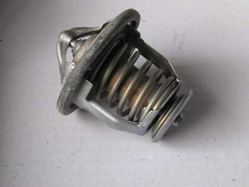 Thermostat Toyota 1AZ-FE 2AZ-FE 1MZ-FE 1ZZ-FE 90916-03084